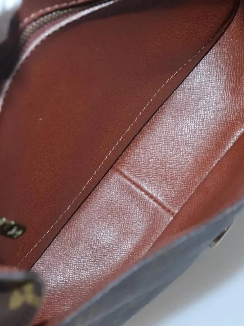 LOUIS VUITTON Monogram Saint Cloud GM Shoulder Bag - Picture 10 of 16